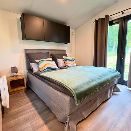 Tinyhouse Seetraeumchen Direkt Am Mit Terrasse Fuer 4 Apartman Bodenwohr
