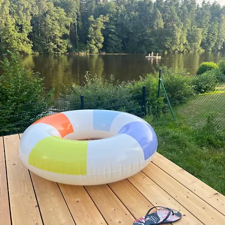 Tinyhouse Seetraeumchen Direkt Am Mit Terrasse Fuer 4 * Bodenwohr
