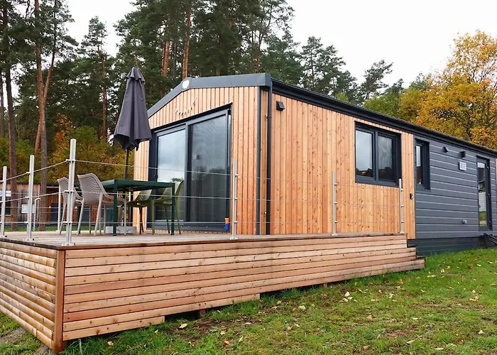 Tinyhouse Seetraeumchen Direkt Am See Mit Terrasse Fuer 4 公寓 Bodenwohr